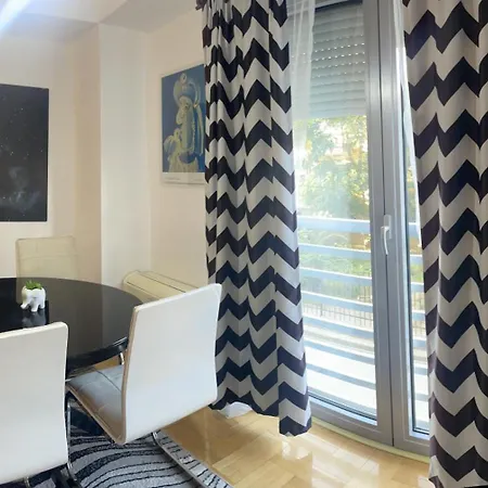아파트 Charming Modern Near Center Free Parking & Fully Equipped