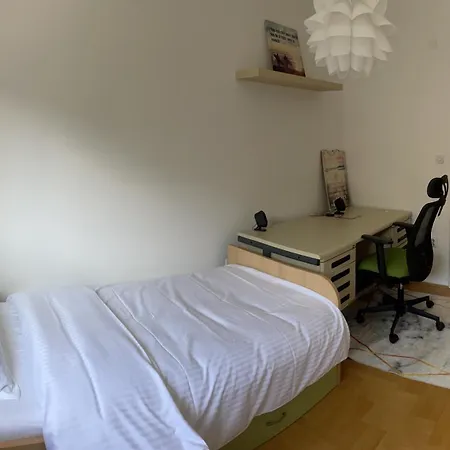 Charming Modern Near Center Free Parking & Fully Equipped 스코페