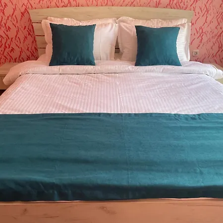 Charming Modern Near Center Free Parking & Fully Equipped 아파트 *