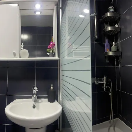 아파트 Charming Modern Near Center Free Parking & Fully Equipped