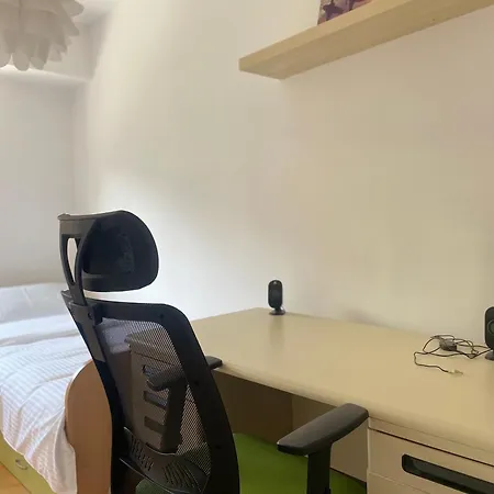 Charming Modern Near Center Free Parking & Fully Equipped 아파트